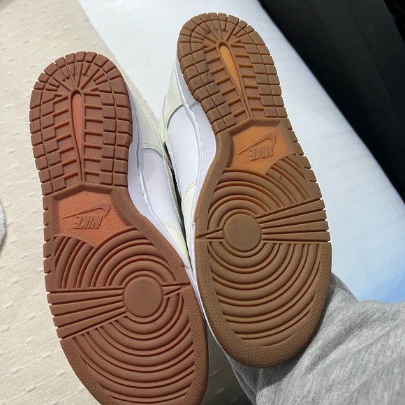 Nike dunks - Picture 3 of 3